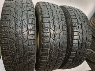 Nokian Cr3 205/75 R16