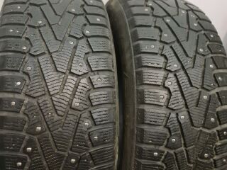 Pirelli Icezero 215/55 R17