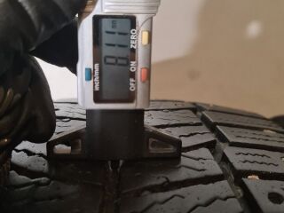 Continental Vancocontact 235/60 R17