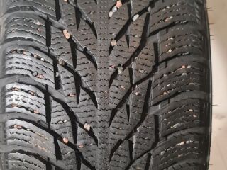 Nokian Hakkapelita r3 225/40 R18