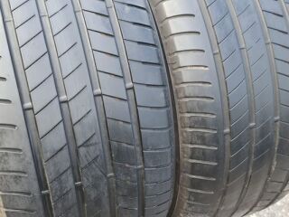 Bridgestone  305/40 R20