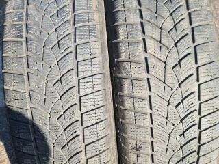 Goodyear Ultragrip 215/65 R17