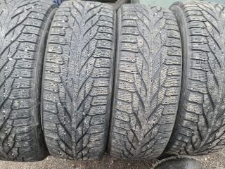 Nokian R2 225/60 R17