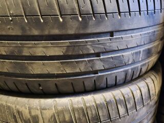 Michelin Pilotsportv3 245/45 R19