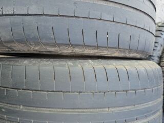 Goodyear  285/40 R21