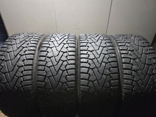 Pirelli Icezero 245/45 R19
