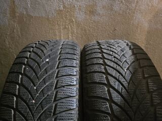 Goodyear Ultragrip 215/60 R16