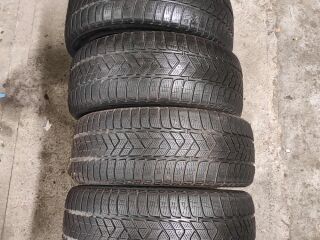 Pirelli Sottozero 245/45 R19