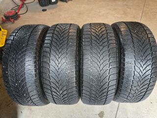 Goodyear Ultragrip 225/50 R18