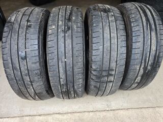 Pirelli Cargo 215/65 R16